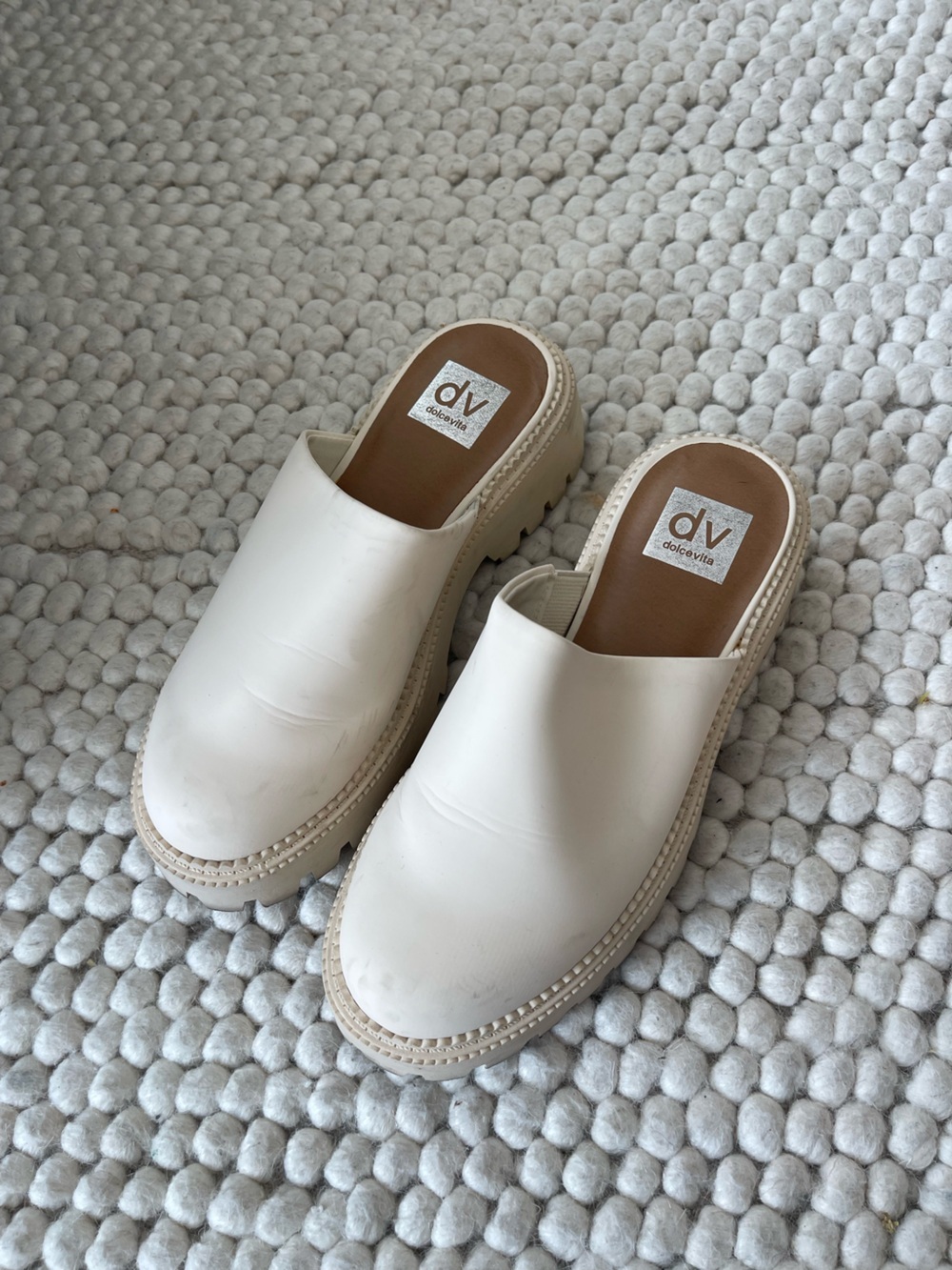 dv by Dolce Vita White Slip-On Platform Mules
